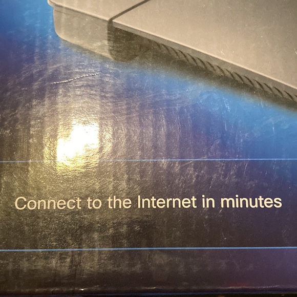 Linksys E900 wireless N300 Router - Picture 5 of 7